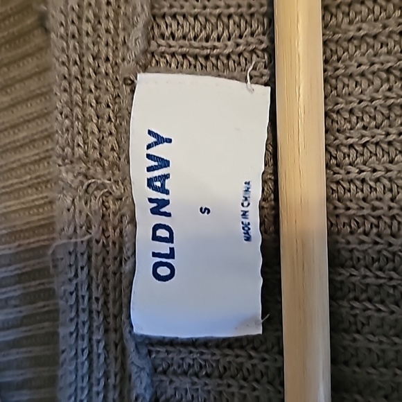 Old Navy Women's Light Sweater - Picture 6 of 6